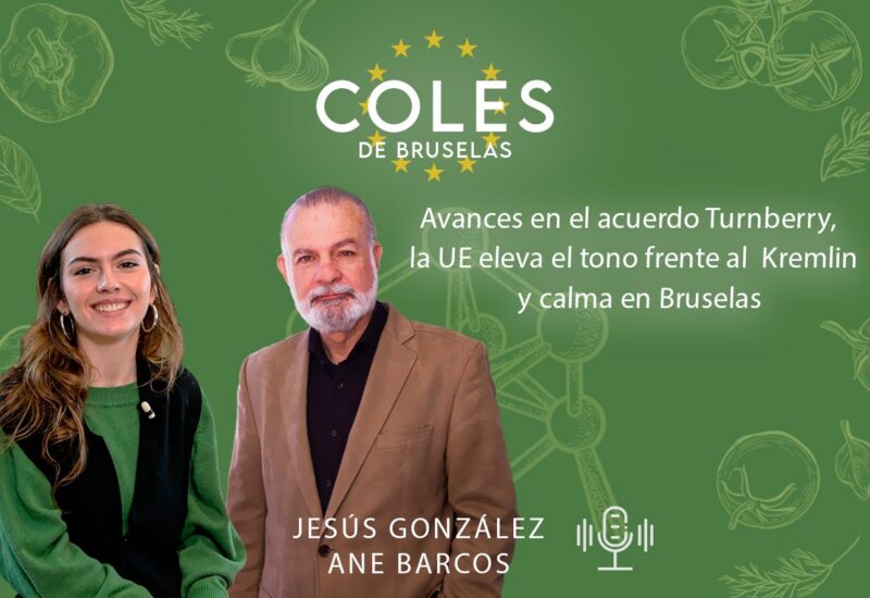 Jes&uacute;s Gonz&aacute;lez y Ane Barcos en un fondo verde con elementos gr&aacute;ficos