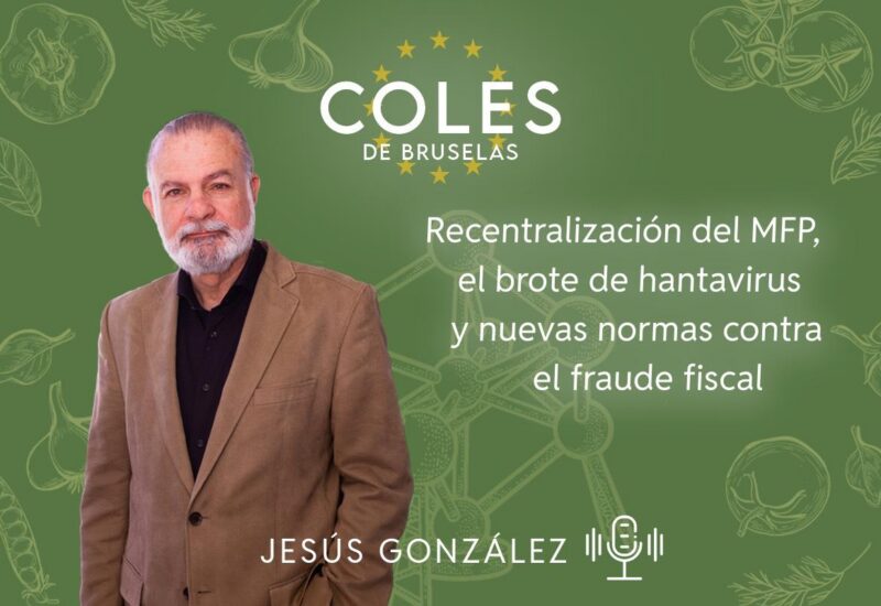 Jes&uacute;s Gonz&aacute;lez hablando sobre temas de actualidad en un fondo verde