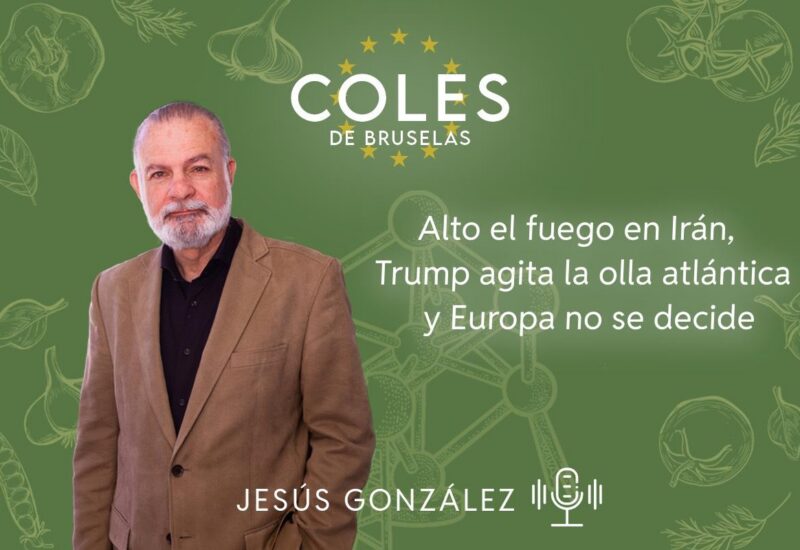 Jes&uacute;s Gonz&aacute;lez en un fondo verde con elementos de cocina